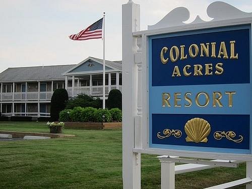 Colonial Acres Resort