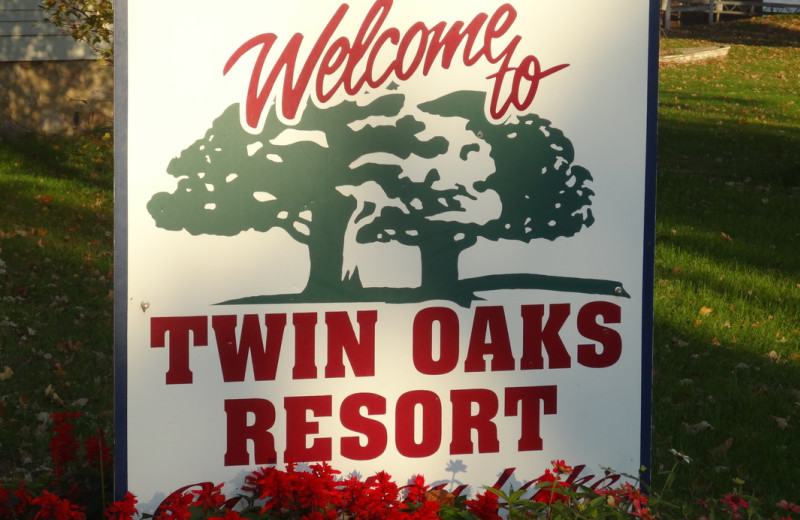 Twin Oaks Resort